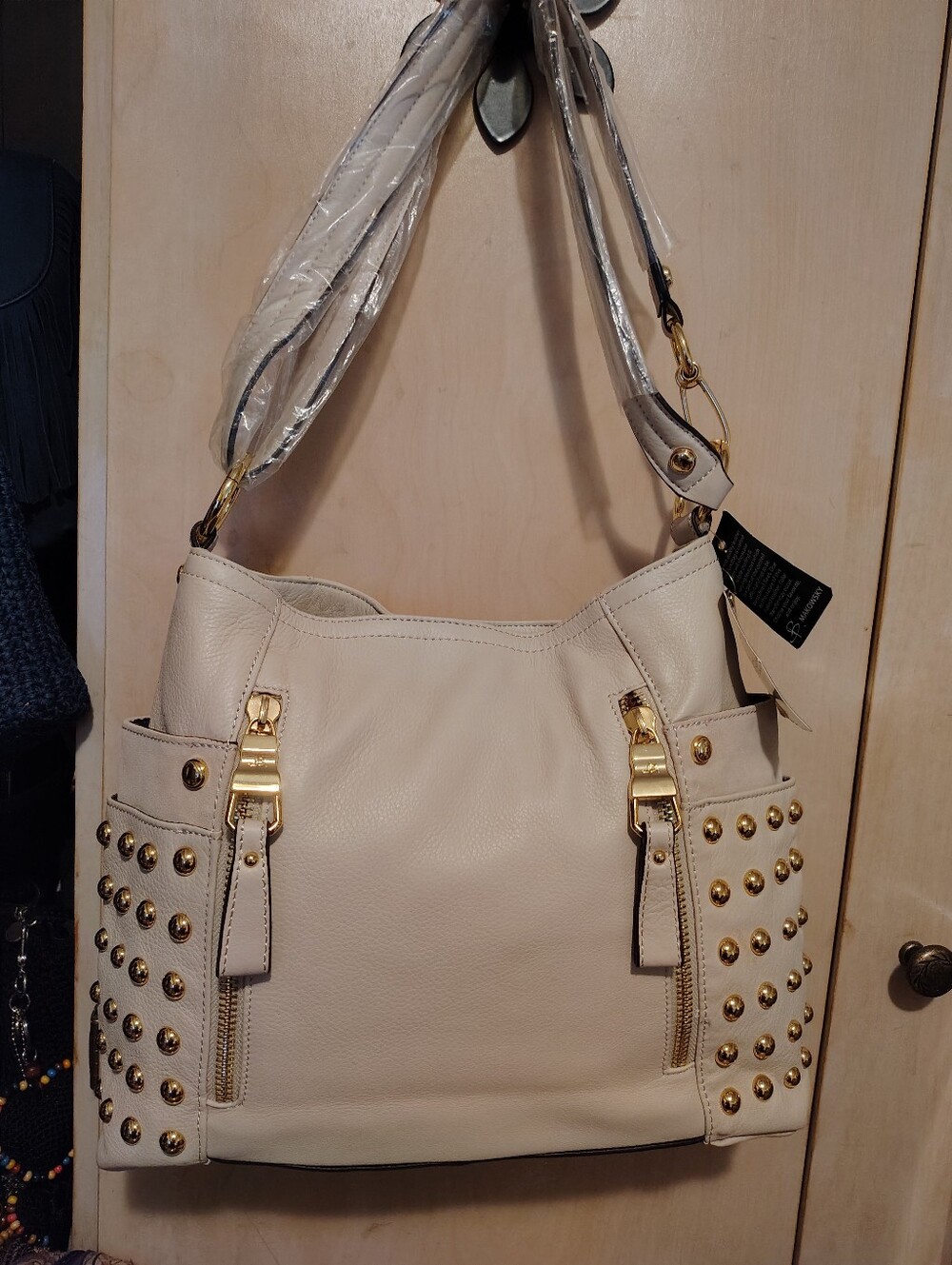 NWT B Makowsky Cream Studded Leather Shoulder/Crossbody Handbag